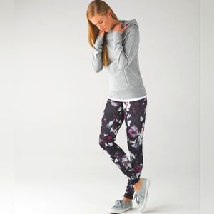 Lululemon Wunder Under Pant (Hi-Rise) Size 4 Kara Blossom Multi Color